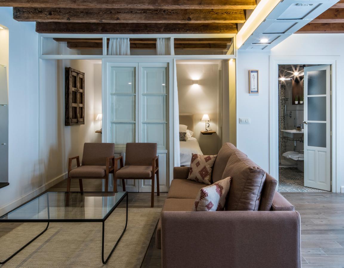Santa Maria Apartments Севілья Екстер'єр фото